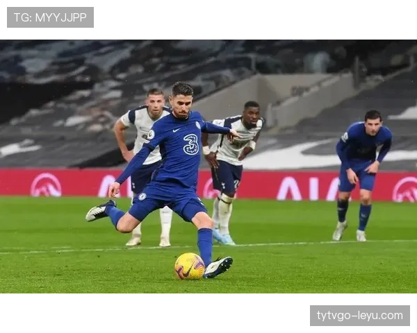 图赫尔执教秘籍:灵活战术与团队凝聚力成球队持续制胜关键 图赫尔执教秘籍:灵活战术与团队凝聚力成球队持续制胜关键