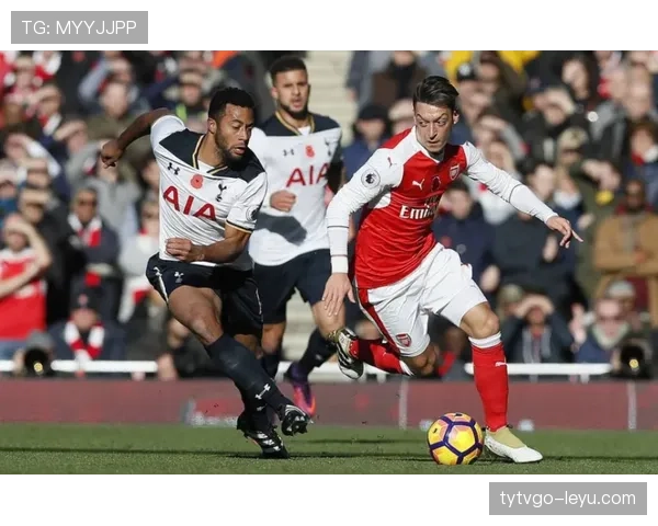 洛克耶状态回暖，英超关键战助球队取胜