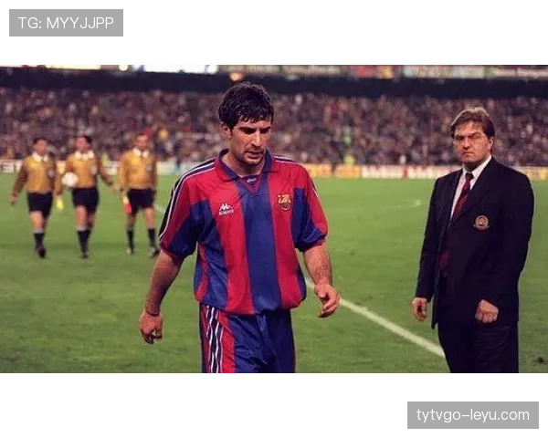 菲戈巴萨辉煌岁月再引热议，传奇欧洲足球之路持续闪耀