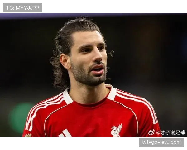 索博斯洛伊英超表现稳健，助球队提升争冠实力