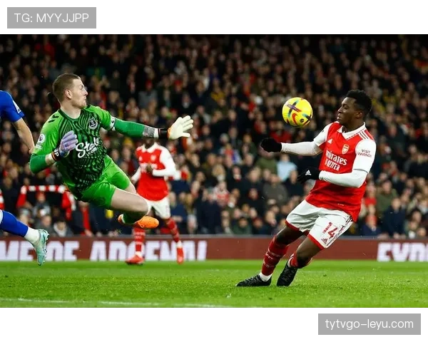 埃弗顿定位球表现出色,关键时刻球队状态回暖引关注 埃弗顿定位球表现出色,关键时刻球队状态回暖引关注