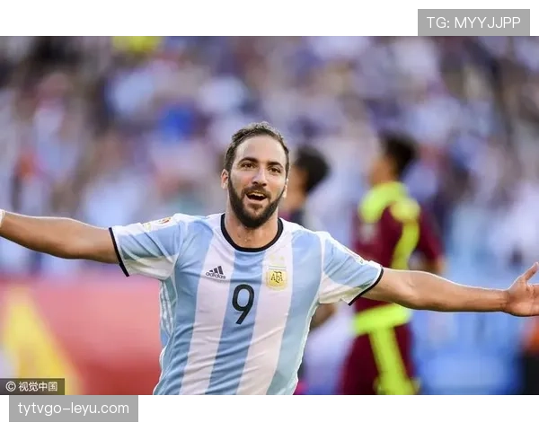 特拉布宗体育锋线火力全开,状态回暖备受关注表现助力争冠。 特拉布宗体育锋线火力全开,状态回暖备受关注表现助力争冠。