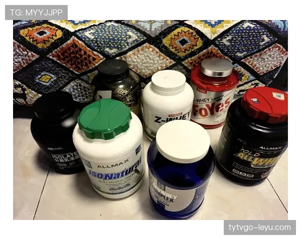 汪顺家的冰箱里塞满蛋白粉，连饮料都是按秒喝的