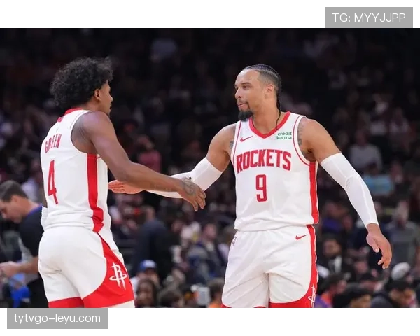 欧文挡拆制造投篮空间，三分效率显著提升拉开湖人防线