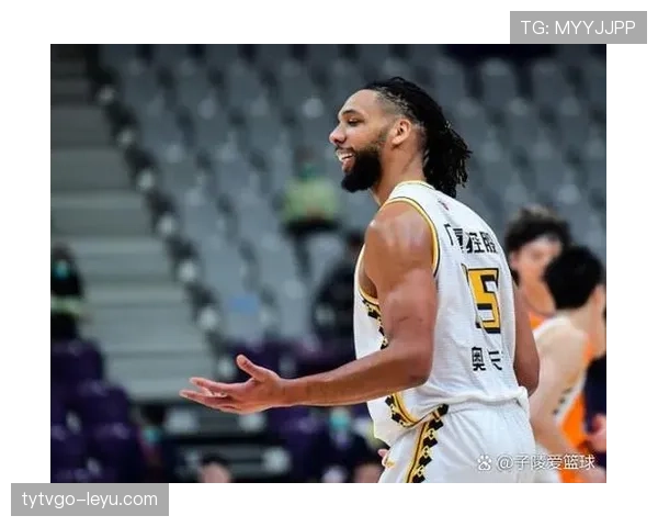 奥卡福内线卡位提升篮板率 拉开与对手禁区争夺差距